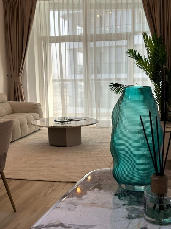 Dubai Smart Contract Living Room
